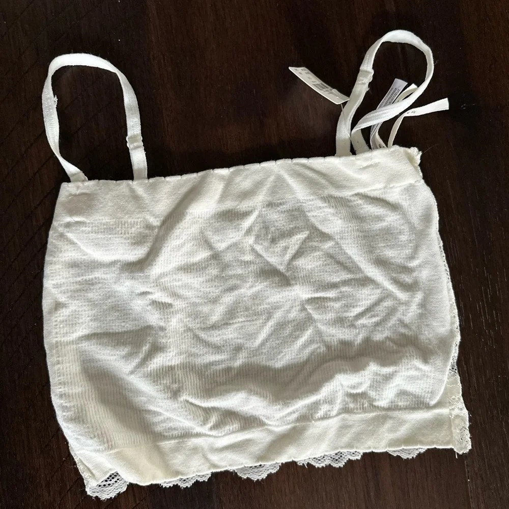 ‼️RARE‼️🎸ANTHROPOLOGIE🎸🔥NWT🔥Lace Scalloped Bandeau Bralette— S/M